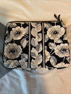 Vera Bradley Black and Cream Floral Quilted Laptop case